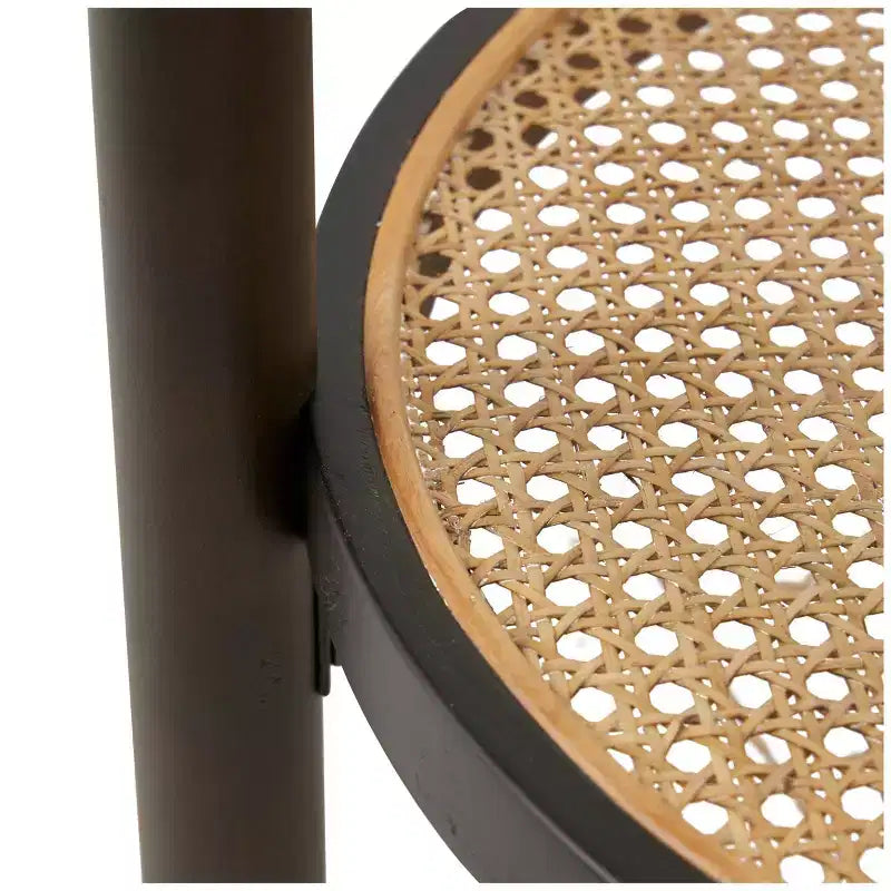 Mesa auxiliar de madera con tapa de cristal y estructura de ratán, no requiere montaje